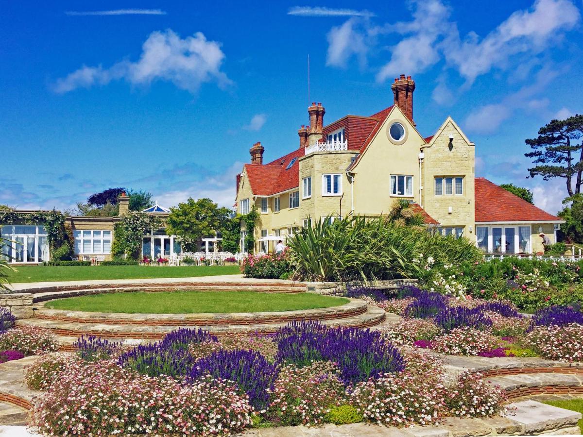 Haven Hall 5*