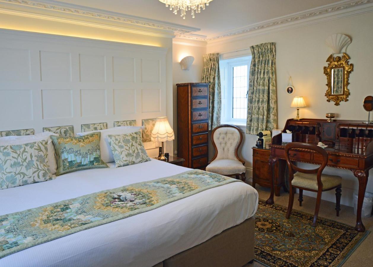 Hotel Haven Hall