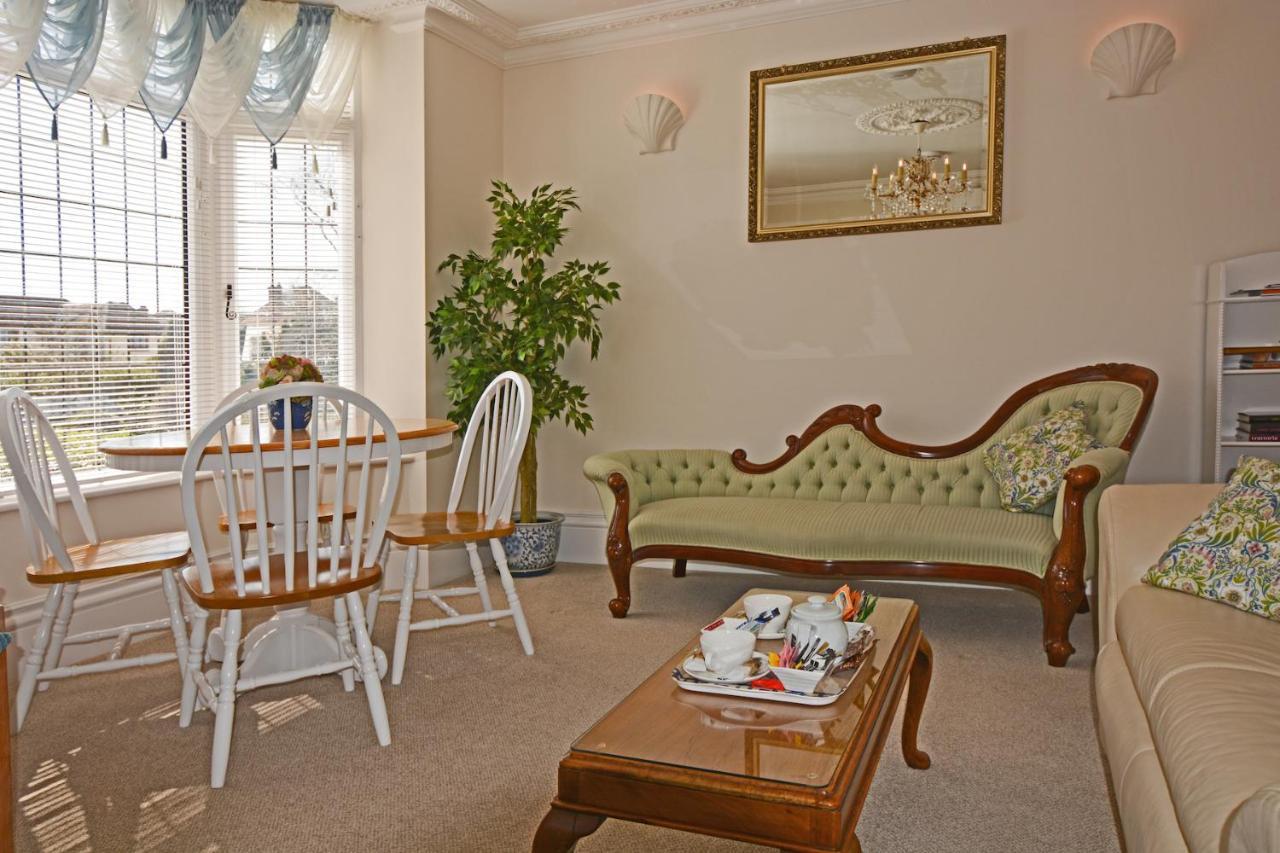 Hotel Haven Hall